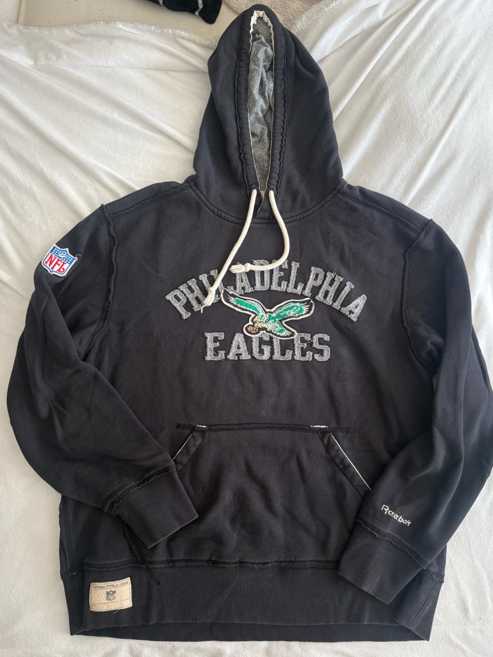 Reebok Vintage Collection Philadelphia Eagles Black Pullover Hoodie